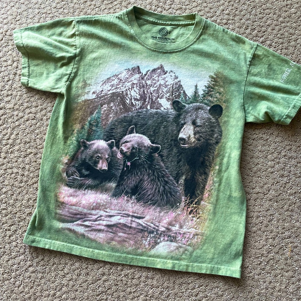 The Mountain green cotton tee graphic Alaska Bears mountain scene